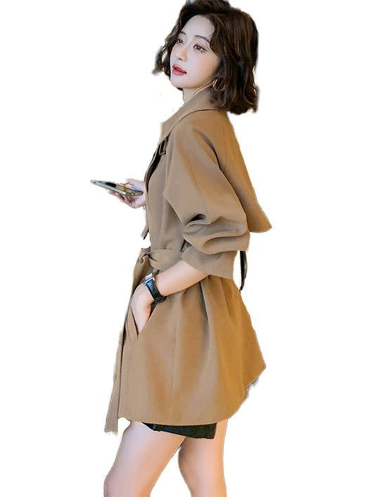 Gabardina Corta Khaki Cintura Ajustada con Drapeado Elegante - Image 8
