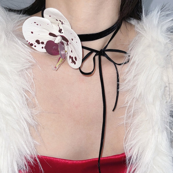 Collar Ajustable de Orquídea Phalaenopsis en Peluche Tricolor