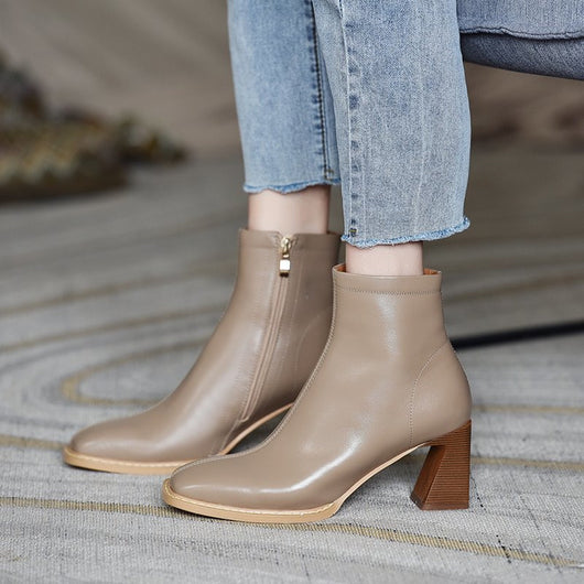 Botas Cortas de Tacón Cuadrado con Forro de Terciopelo - Tono Nude - Image 9