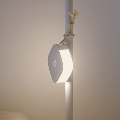 Lámpara Nocturna LED con Sensor de Movimiento para Mesita de Noche - Image 10
