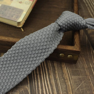 Corbata Tejida Estilo Universitario Angosta para Hombre y Mujer - Image 20
