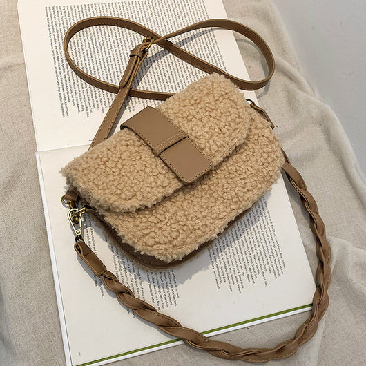 Bolsa Bandolera de Peluche Otoño Invierno - Diseño Minimalista - Image 16
