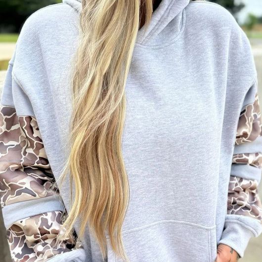 Sudadera Oversize Gris Camuflado con Mangas Asimétricas Talla Grande