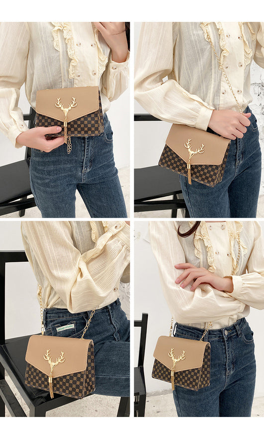 Bolso Crossbody Cuadrado Pequeño con Cadena y Detalle de Borla - Diseño Bicolor Elegante - Image 16