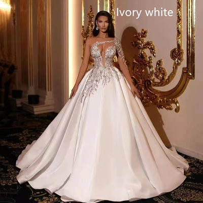 Vestido de Novia Retro con Encaje, Cintura Alta y Cola Elegante - Image 5