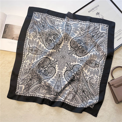 Pañuelo de Seda Estampado Vintage para Mujer - Image 3
