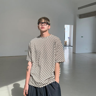 Camiseta Manga Corta a Rayas Diagonales con Hombreras Removibles