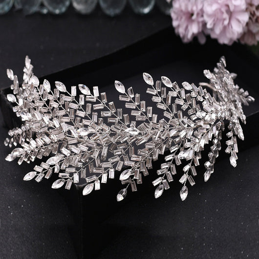 Diadema Nupcial con Cristales Brillantes - Joyería para Peinado de Novia - Image 2