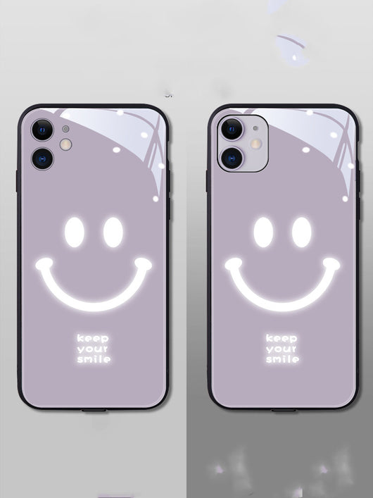 Funda para iPhone con Cara Sonriente y Flash LED Interactivo - Image 11