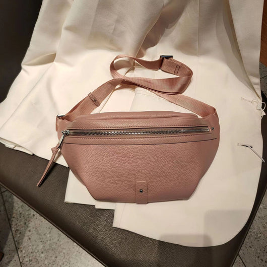 Bolso de Cintura en Cuero Genuino para Mujer - Diseño Minimalista y Versátil - Image 5