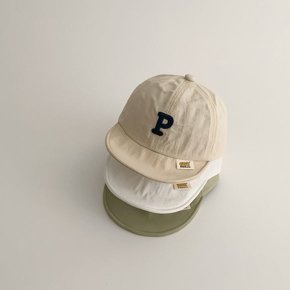 Gorra Infantil con Protección Solar - Diseño Alfabeto