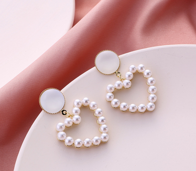 Aretes de Perla Colgante Elegante con Textura de Concha - Estilo Trendy Minimalista - Image 9