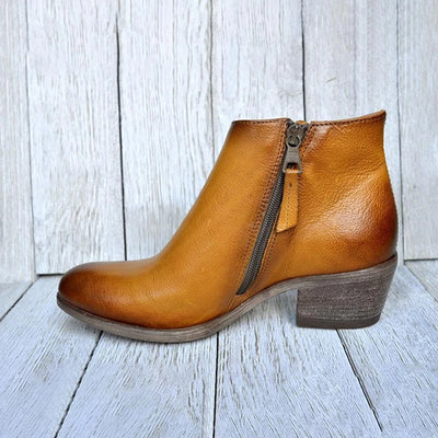 Botas Martin de Caña Media en Cuero Genuino - Image 7