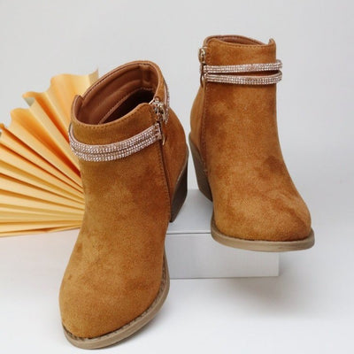 Botines para Niñas con Doble Correa y Detalles de Cristal - Image 13