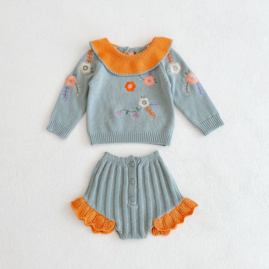 Conjunto de Punto para Bebé Niña con Cuello Bordado de Flor de Loto - Image 12