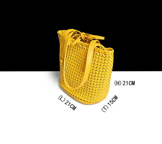 Bolsa Tote Tejida con Diseño Exclusivo y Detalles Calados - Image 7