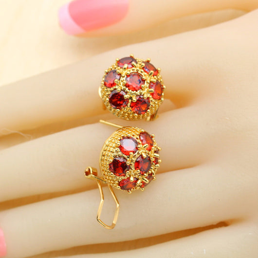 Conjunto de 4 Piezas: Aretes, Anillo y Pulsera con Circonitas Brillantes - Image 4