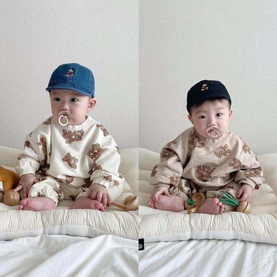Conjunto de Dos Piezas para Bebé y Niño Pequeño con Estampado Osito Adorable - Image 9