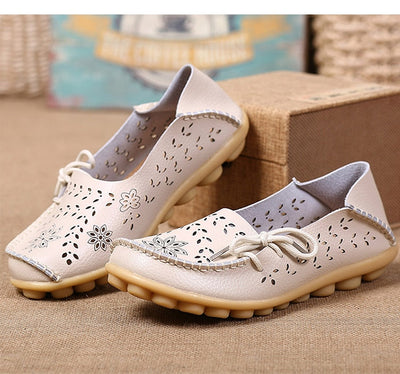 Zapatos Bajos Cómodos para Mamá con Diseño Perforado - Image 42