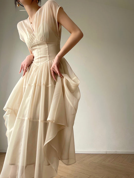 Vestido de Hada Elegante con Escote en V y Cintura Ajustada - Image 11