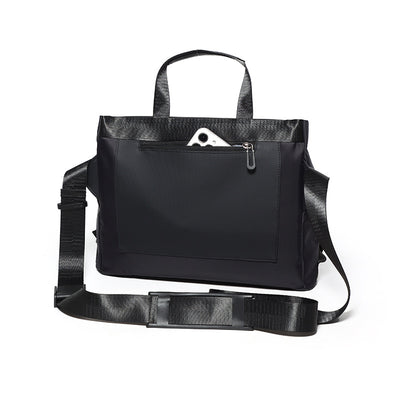 Bolsa Crossbody Impermeable para Ciclismo y Viajes - Compacta y Resistente - Image 4