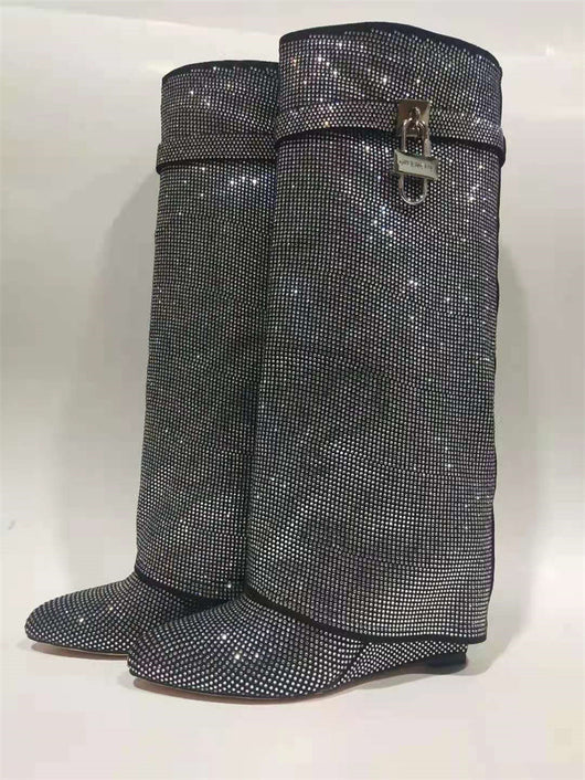 Botas Altas Hasta la Rodilla con Tacón Cuña Súper Alto y Hebilla Tiburón con Strass - Image 12