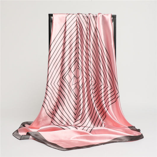 Pañuelo de Seda Estilo Nórdico - Diseño de Influencers - Image 7