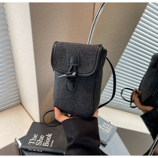 Bolsa Mensajera de Mezclilla Vertical con Botón de Cuerno para Celular Mujer - Image 23