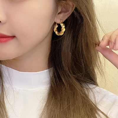 Aretes de Aro Elegantes para Mujer - Diseño Premium - Image 8
