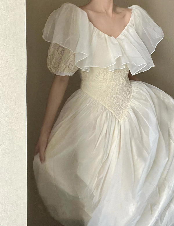 Vestido de Novia Retro Francés con Mangas Globo y Encaje