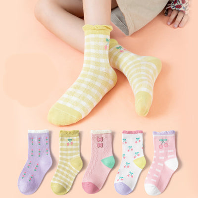 Calcetines Infantiles a Cuadros Franceses con Fresa y Dibujos Adorables - Image 4