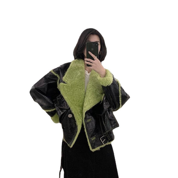 Blusa de Lana de Cordero Verde Aguacate con Solapa