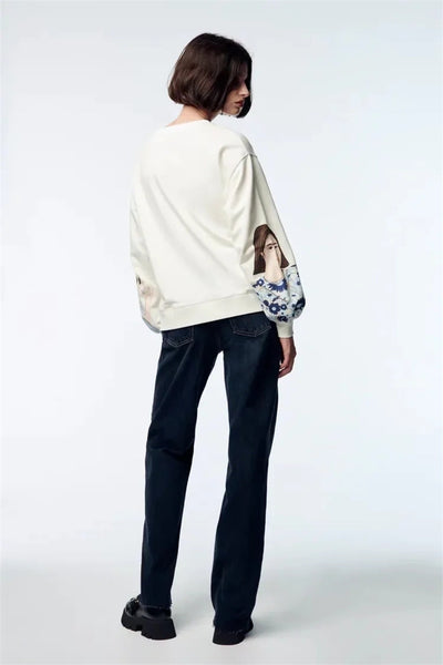 Sudadera Estampada Cuello Redondo para Niña - Diseño Casual y Cómodo - Image 2