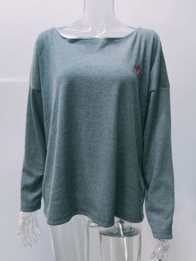 Blusa Holgada con Bordado de Amor y Mangas Largas - Image 8