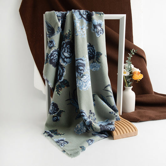 Pashmina Estampado Floral Rosa con Borlas - Bufanda Térmica Abrigadora - Image 6
