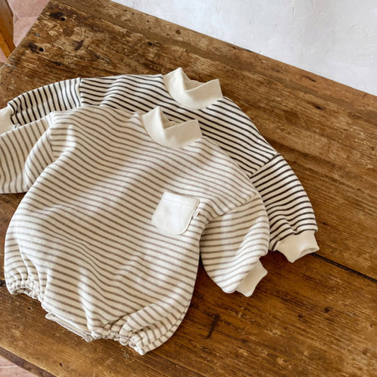 Suéter Tipo Romper de Rayas con Cuello Alto - Diseño Holgado y Casual