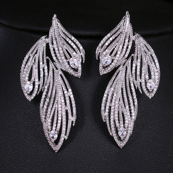 Aretes con Hoja de Circonitas Brillantes para Mujer - Image 2