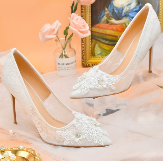 Zapatos de Novia con Encaje Blanco Floral