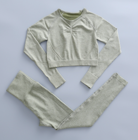 Conjunto de Yoga Ajustado con Pantalones Largos de Manga Larga para Fitness - Image 5