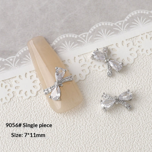 Accesorios de Decoración de Uñas con Moño de Circón Plateado - Image 12