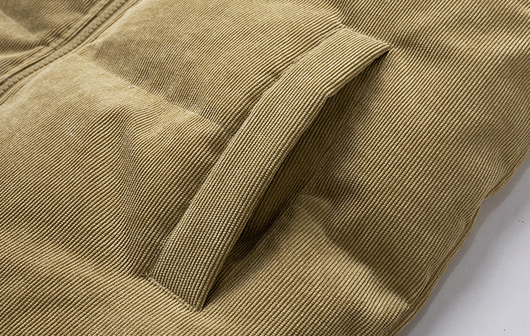 Chaqueta de Pluma Corta para Hombre con Bordado - Diseño Liso - Image 15