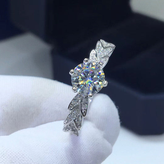 Anillo Cupido Chapado en Plata con Diamantes Moussand - Image 4