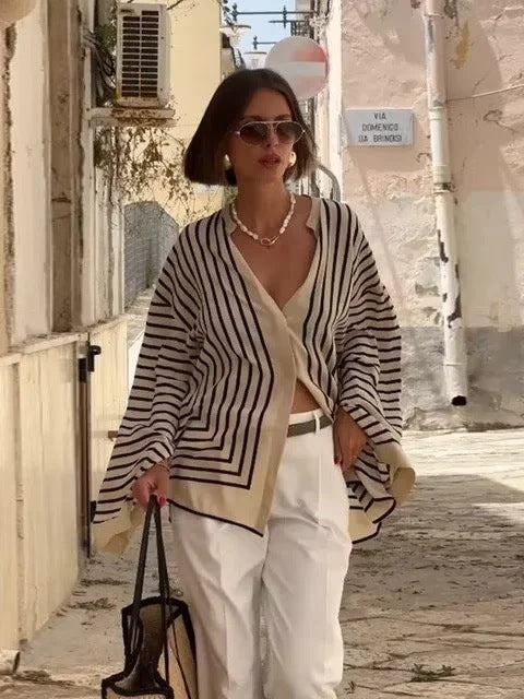 Blusa Rayada con Escote Redondo y Aberturas Laterales para Mujer - Image 13