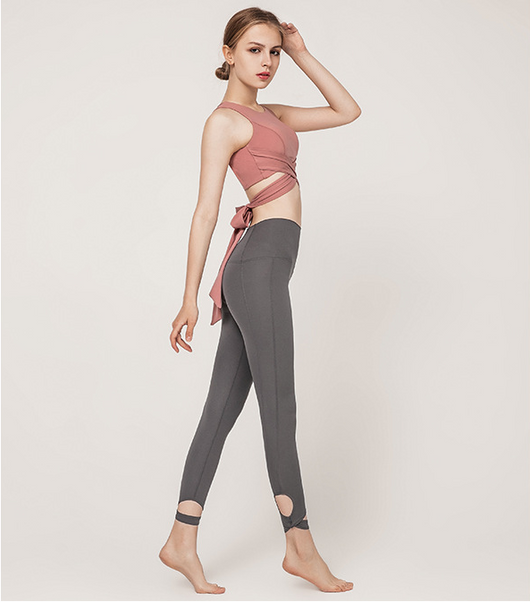 Traje de Yoga Ajustado con Espalda Descubierta - Secado Rápido - Image 12