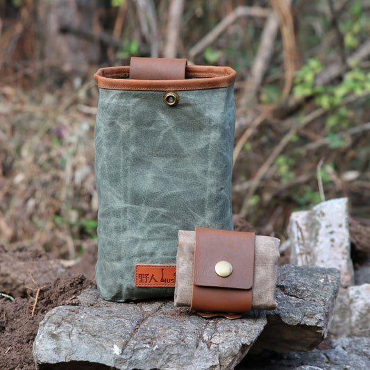 Bolsa de Almacenamiento en Lona de Cuero para Camping y Aventuras al Aire Libre - Image 2