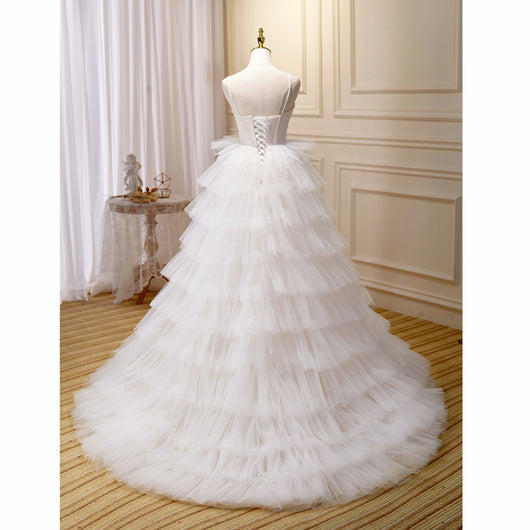 Vestido de Novia con Tirantes y Cola Elegante - Image 11