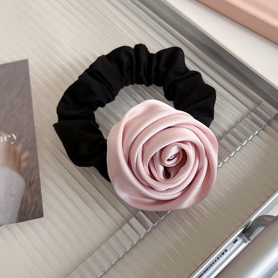 Anillo para Cabello de Satén con Rosa Hecha a Mano - Alta Elasticidad - Image 7
