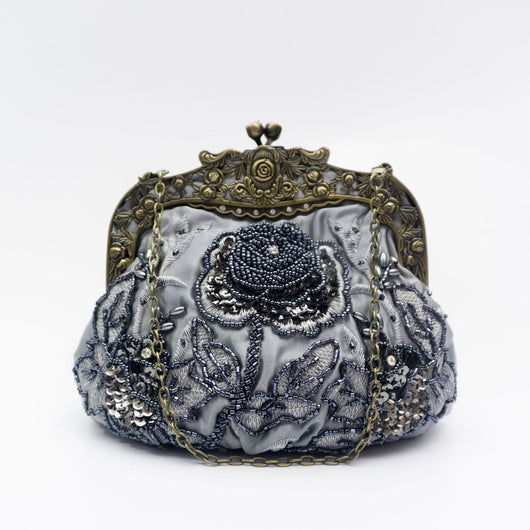 Bolso de Noche Vintage con Bordado de Rosas y Lentejuelas - Image 11