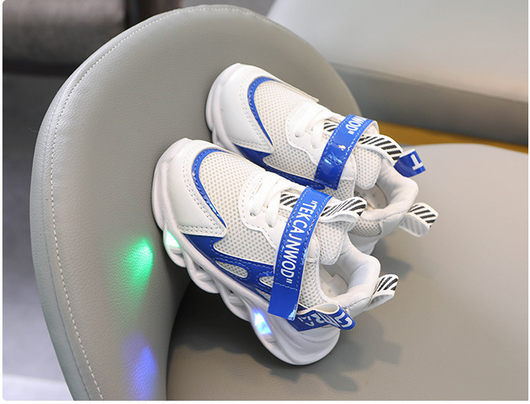 Zapatillas Deportivas Luminosas para Niños con Malla Transpirable - Image 10