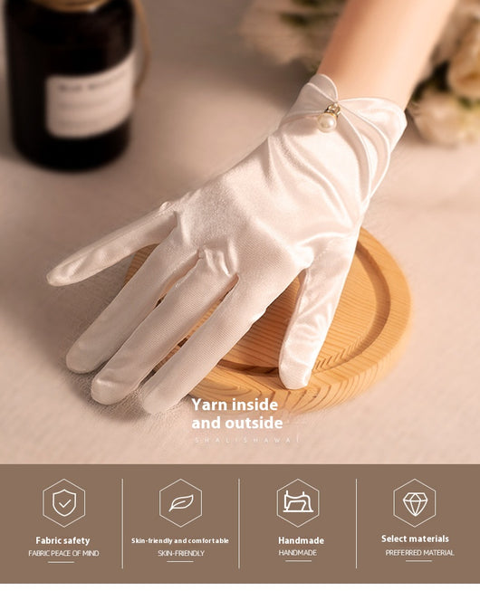 Guantes de Novia Cortos Estilo Audrey Hepburn con Perlas y Satén - Image 10